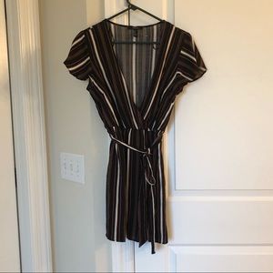 Forever 21 mock wrap dress